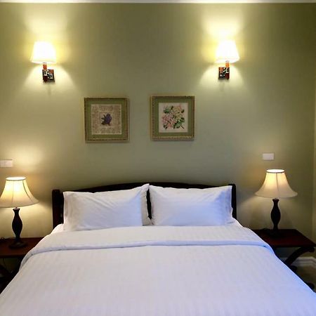 ลา ปลาซ Bed & Breakfast เลย ภายนอก รูปภาพ