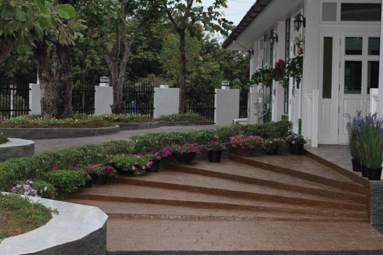 ลา ปลาซ Bed & Breakfast เลย ภายนอก รูปภาพ