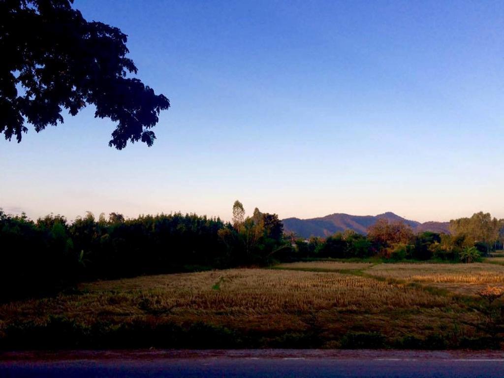 ลา ปลาซ Bed & Breakfast เลย ภายนอก รูปภาพ