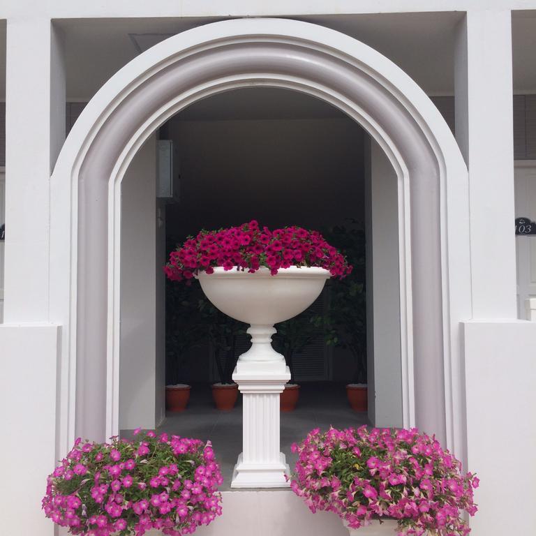 ลา ปลาซ Bed & Breakfast เลย ภายนอก รูปภาพ
