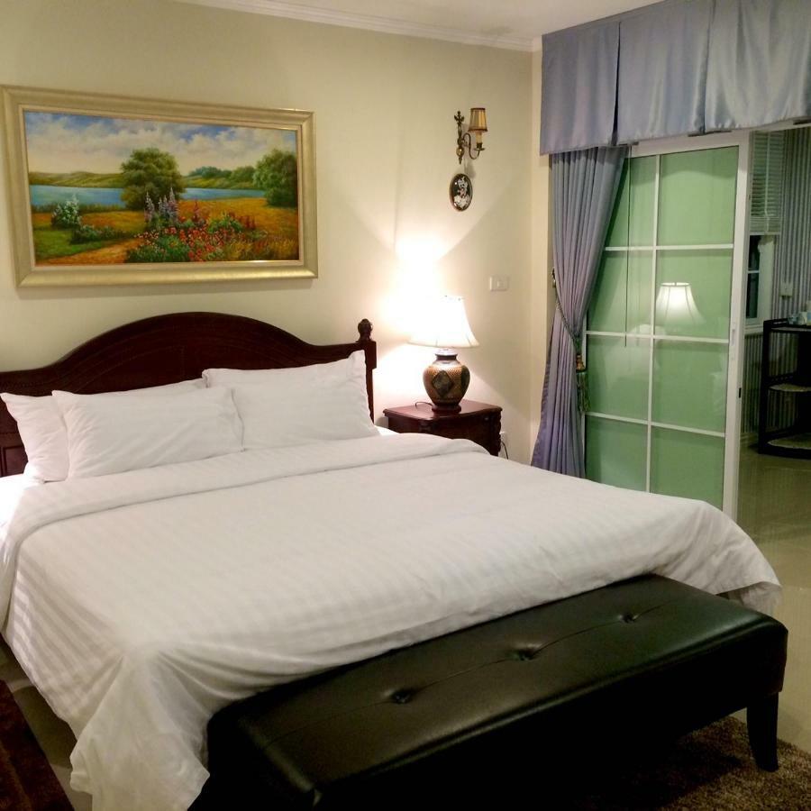 ลา ปลาซ Bed & Breakfast เลย ภายนอก รูปภาพ